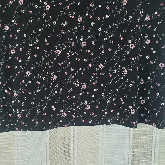 Vintage Ditzy Floral Tank Top Black Size Medium/Large - Picture 5 of 9